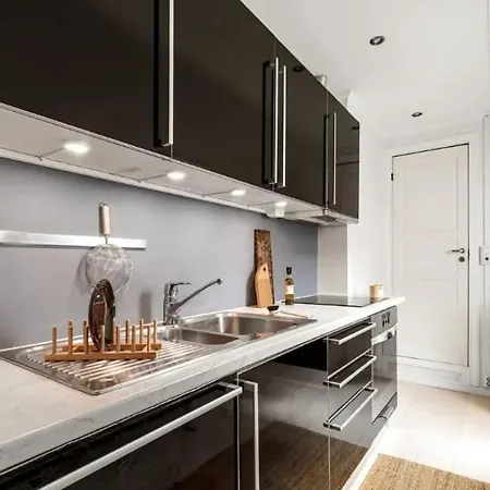Loft Apartment *